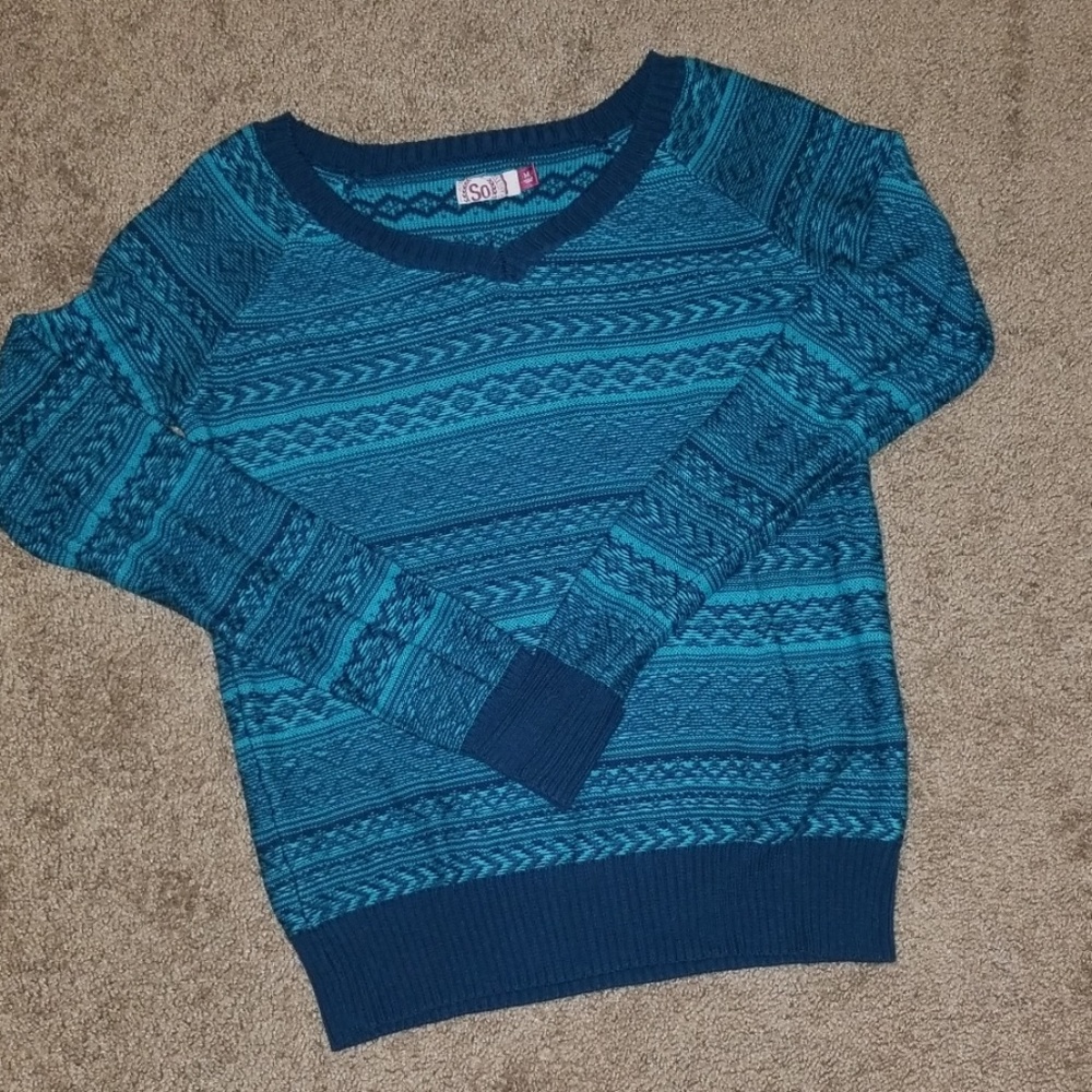 SO•patterned sweater